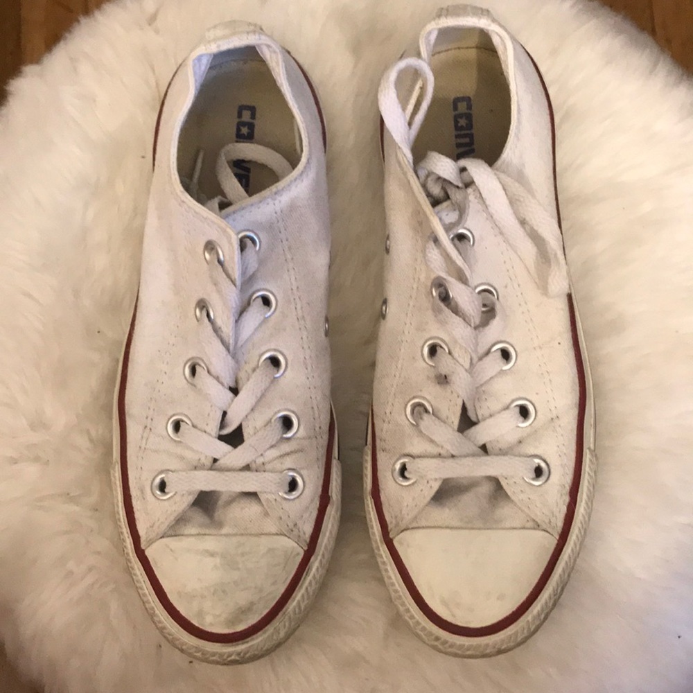White converse vintage. Will clean before sending